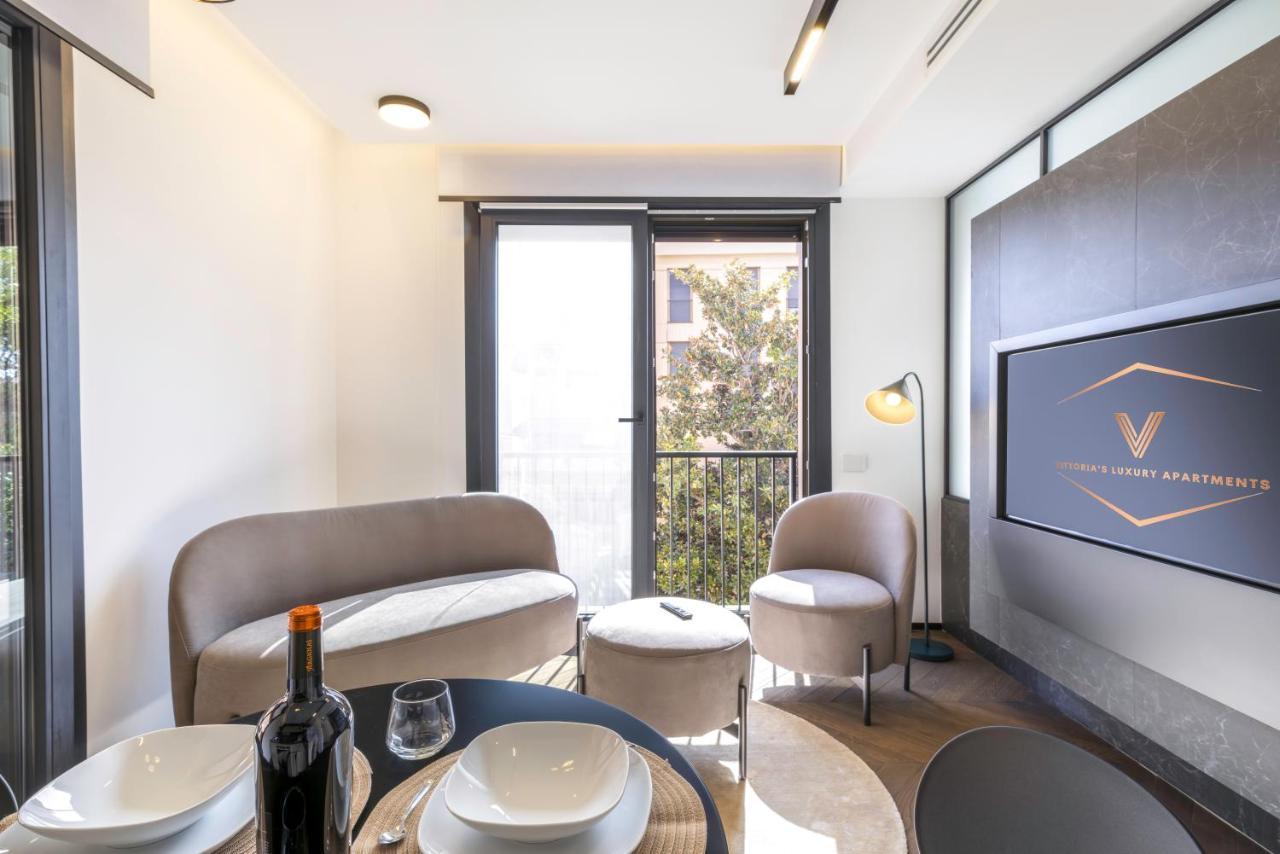 Vittoria'S Luxury Apartment Cagliari Esterno foto