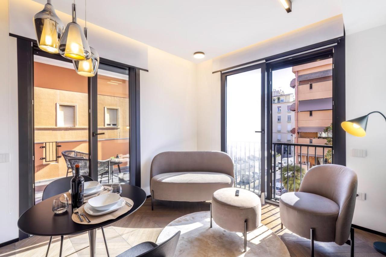 Vittoria'S Luxury Apartment Cagliari Esterno foto