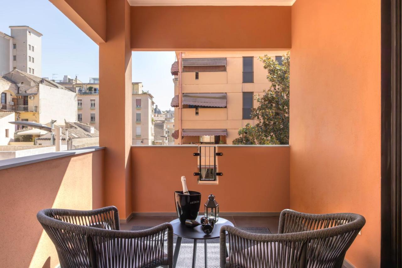 Vittoria'S Luxury Apartment Cagliari Esterno foto